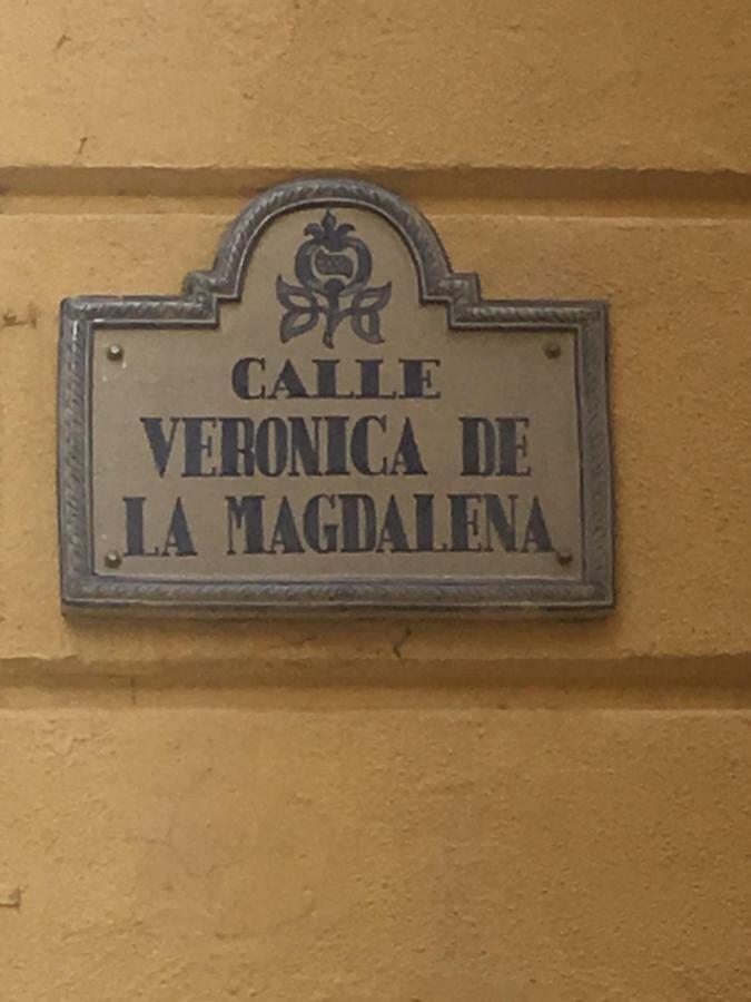 Vero Granada Y Parking En El Edificio Exteriér fotografie